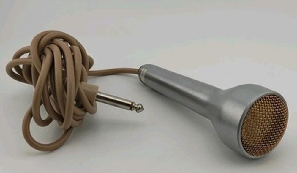 Vintage Sonotone CM-10A Dynamic Microphone Gold Mesh Tested Working 1/4" Plug